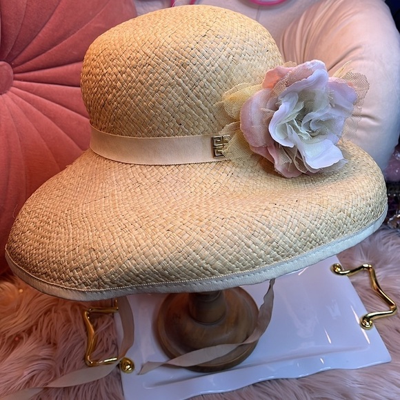 ULTRA VINTAGE GIVENCHY HAT main image 8